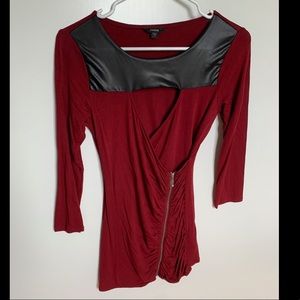Guess maroon and faux leather top with keyhole